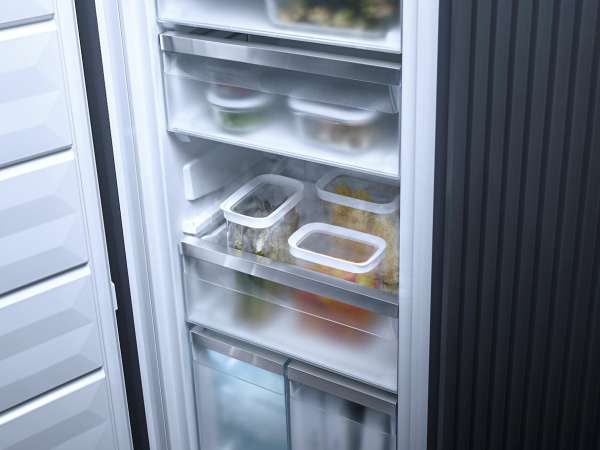 Miele FNS 7794 D L  Einbau-Gefrierschrank mit ActiveDoor, IceMaker, NoFrost und acht Gefrierschubladen für max. Komfort.